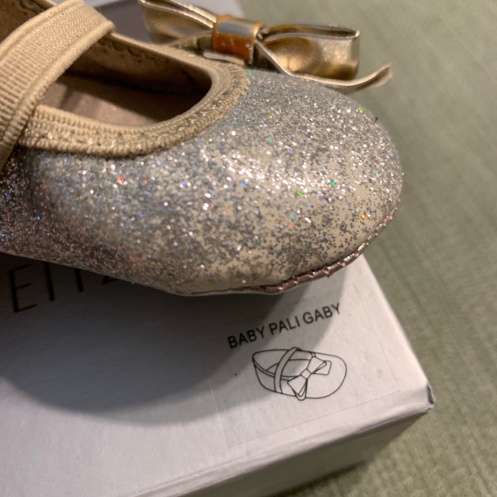 Stuart Weitzman baby girl shoes size 1. - Picture 4 of 4